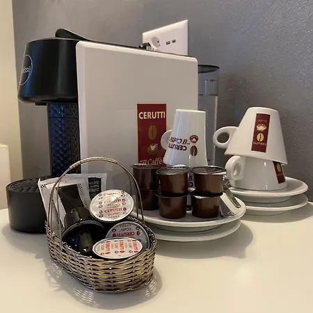 Zurigo Downtown Szálloda 3*